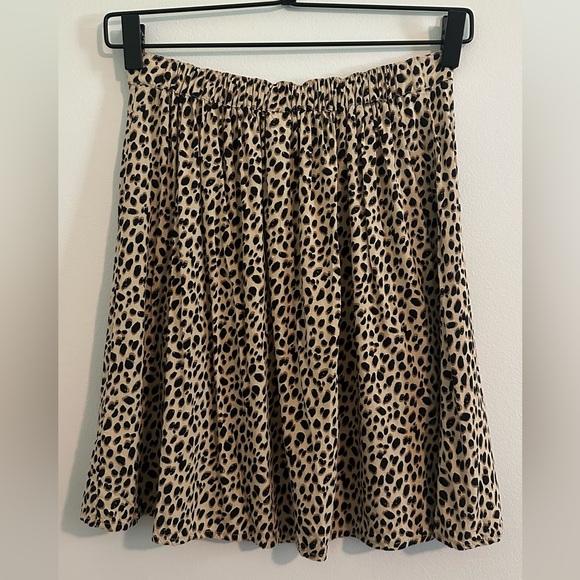 Cheetah Print Mini Skirt - Picture 7 of 9